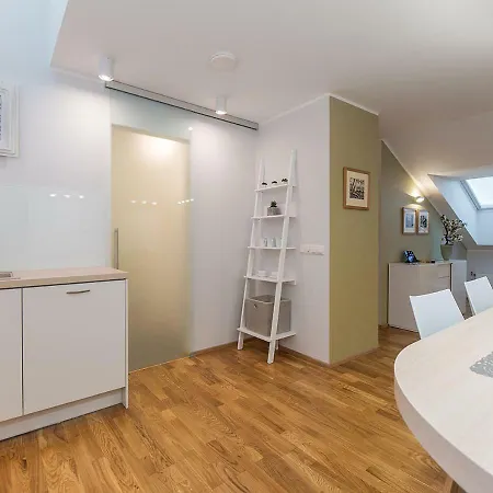 Rooftop Apartman *
